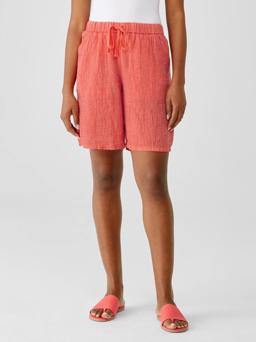 Eileen Fisher Puckered Organic Linen Shorts
Coral Pink Gingham Size Medium